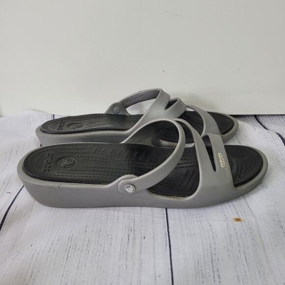 Crocs Size W11 Slip On Silver Black Swiftwater Strappy Sandals Open Back - Picture 5 of 7